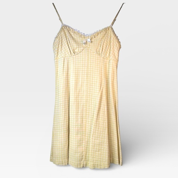Trixxi Dresses & Skirts - Trixxi Yellow Checkered Spaghetti Strap Dress